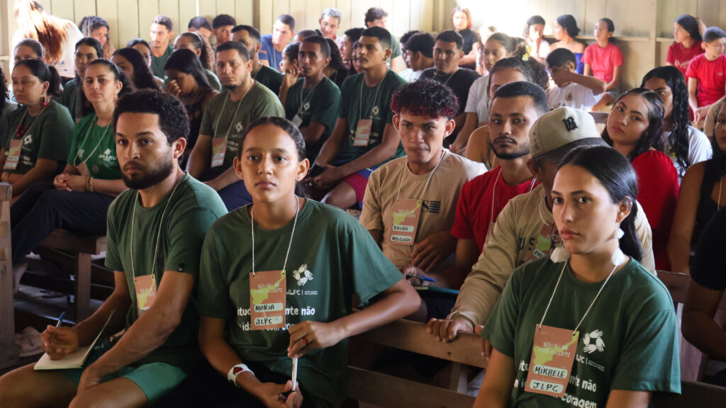 A Semana do Meio Ambiente JLPC reuniu jovens de mais de 10 comunidades ao longo do rio Juruá. Foto: Indiara Bessa/Instituto Juruá